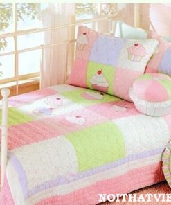 Chăn gối bé gái xinh xắn